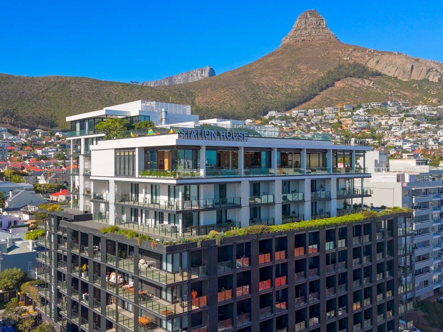 2 Bedroom Property for Sale in Sea Point Western Cape